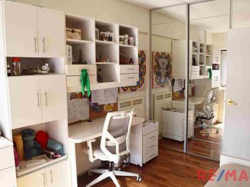 VENTA PISO DE 5 AMBIENTES C/COCHERA - AVELLANEDA