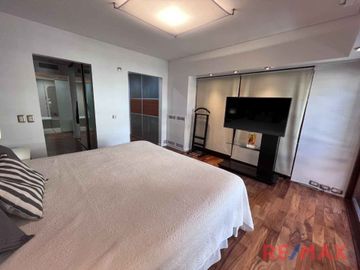 VENTA PISO DE 5 AMBIENTES C/COCHERA - AVELLANEDA