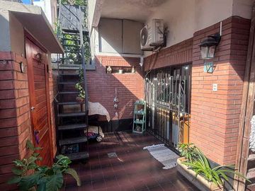 Departamento Tipo Casa en venta en Lanus Este
