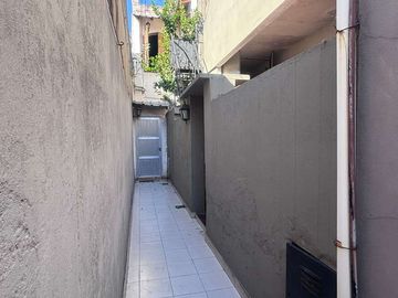 Departamento Tipo Casa en venta en Lanus Este