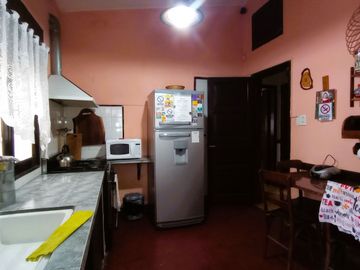 VENTA CASA Y DEPARTAMENTO CON PILETA LA FALDA