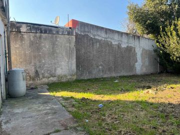 CASA VENTA A REFACCIONAR FLORENCIO VARELA