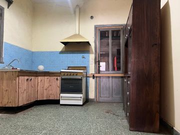 CASA VENTA A REFACCIONAR FLORENCIO VARELA