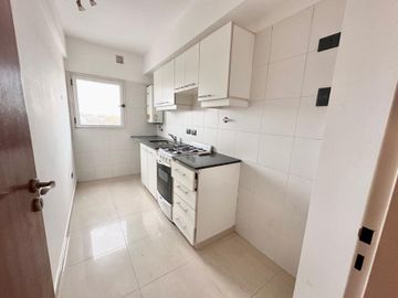 Venta Departamento, San Isidro -  con Cochera