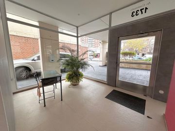 Venta Departamento, San Isidro -  con Cochera