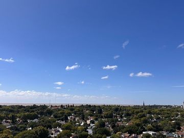 Venta Departamento, San Isidro -  con Cochera
