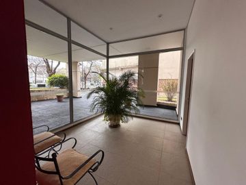 Venta Departamento, San Isidro -  con Cochera