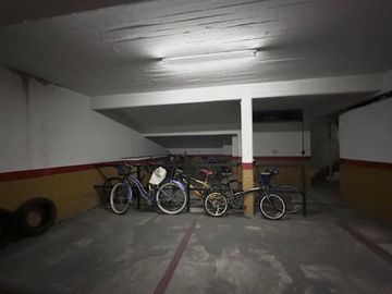 Venta Departamento, San Isidro -  con Cochera