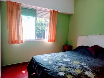 VENTA CASA QUINTA 5 AMBIENTES MERLO  PILETA