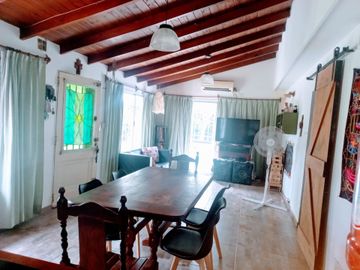 VENTA CASA QUINTA 5 AMBIENTES MERLO  PILETA