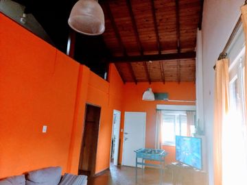 VENTA CASA QUINTA 5 AMBIENTES MERLO  PILETA