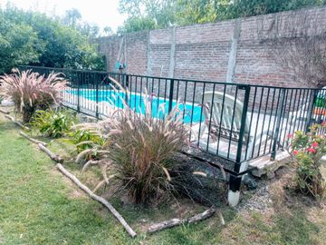 VENTA CASA QUINTA 5 AMBIENTES MERLO  PILETA