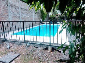 VENTA CASA QUINTA 5 AMBIENTES MERLO  PILETA