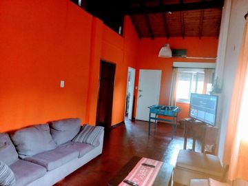 VENTA CASA QUINTA 5 AMBIENTES MERLO  PILETA