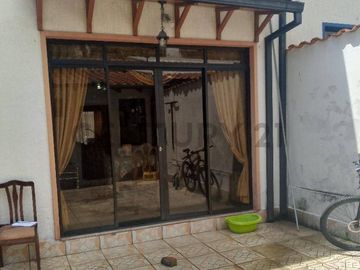 Casa en Venta – Conjunto El Prado, Sangolquí