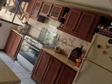 Casa en Venta – Conjunto El Prado, Sangolquí
