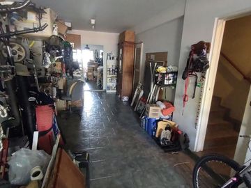 VENTA Casa tripex, 4 ambientes, en Villa Urquiza