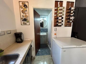 Casa 5 ambientes en venta en Merlo con pileta.
