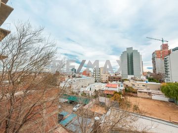 VENTA DEPARTAMENTO 2 DORM/COCHERA.ZONA CENTRO