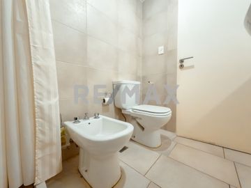 VENTA DEPARTAMENTO 2 DORM/COCHERA.ZONA CENTRO