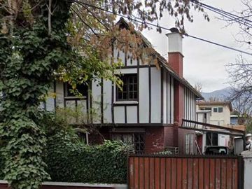 Casa en venta en LA REINA