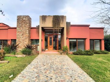 Venta Casa 5 amb, Fincas de Hudson, Berazategui
