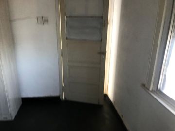 VENTA CASA  3 AMB EN BERNAL CON COCHERA DOBLE