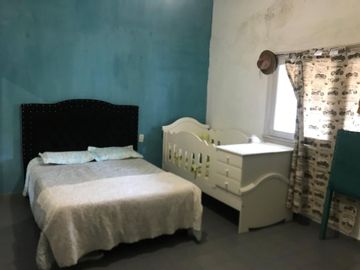 VENTA CASA  3 AMB EN BERNAL CON COCHERA DOBLE