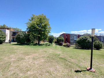 VENTA DEPTO 84 M2 2 DORM CALAMUCHITA. APTO CREDITO