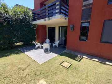 VENTA DEPTO 84 M2 2 DORM CALAMUCHITA. APTO CREDITO