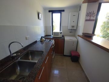 VENTA DEPTO 84 M2 2 DORM CALAMUCHITA. APTO CREDITO