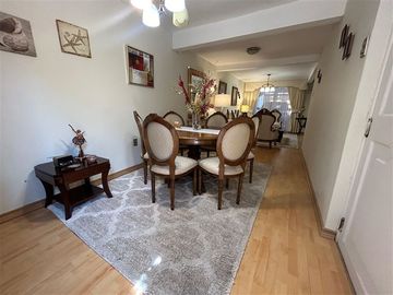 Casa en Venta en A metros de Unimarc , Tottus y Santa Isabel