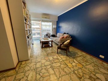 VENTA Caballito 4 ambientes,  Cochera y al Frente