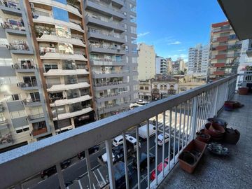 VENTA Caballito 4 ambientes,  Cochera y al Frente