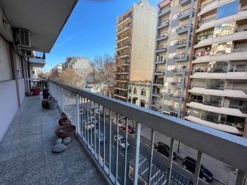 VENTA Caballito 4 ambientes,  Cochera y al Frente