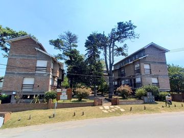 Departamento 3 ambientes con cochera Villa Gesell