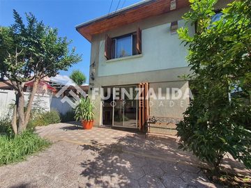 Casa en Venta en Av. Tobalaba
