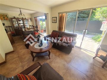Casa en Venta en Av. Tobalaba