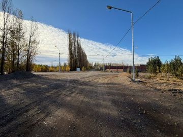 LOTE EN BARRIO LOS ALAMOS