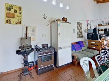 Increible casa 4 ambientes en Varela