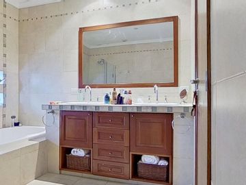 Increible casa 4 ambientes en Varela
