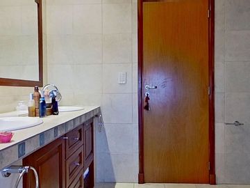 Increible casa 4 ambientes en Varela