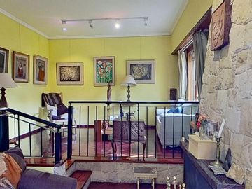 Increible casa 4 ambientes en Varela
