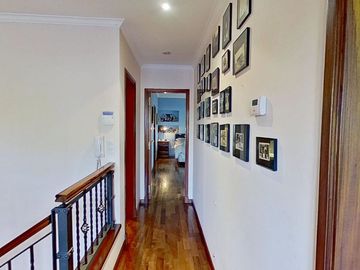 Increible casa 4 ambientes en Varela