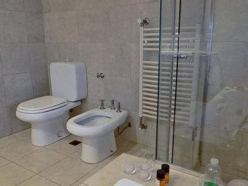 Increible casa 4 ambientes en Varela