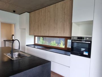 VENTA CASA 5AMB c/DEP LOTE INTERNO CARPINCHOS