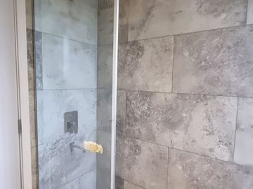 VENTA CASA 5AMB c/DEP LOTE INTERNO CARPINCHOS