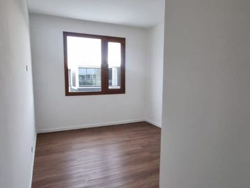 VENTA CASA 5AMB c/DEP LOTE INTERNO CARPINCHOS