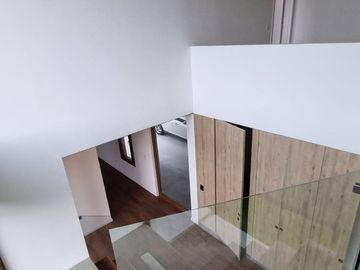 VENTA CASA 5AMB c/DEP LOTE INTERNO CARPINCHOS