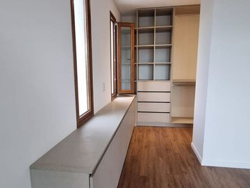 VENTA CASA 5AMB c/DEP LOTE INTERNO CARPINCHOS